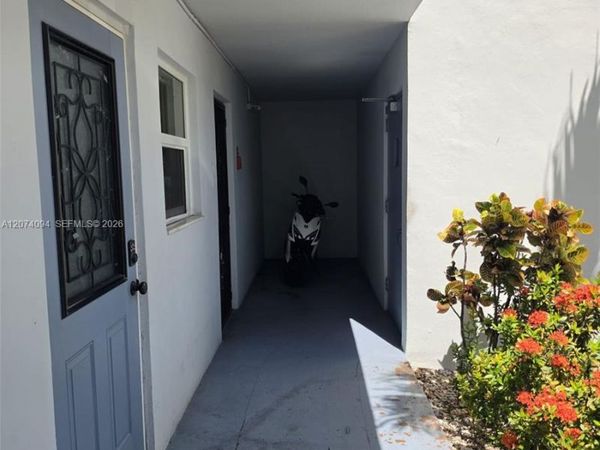 300 NE 12th Ave, Unit 108, Hallandale Beach, FL 33009