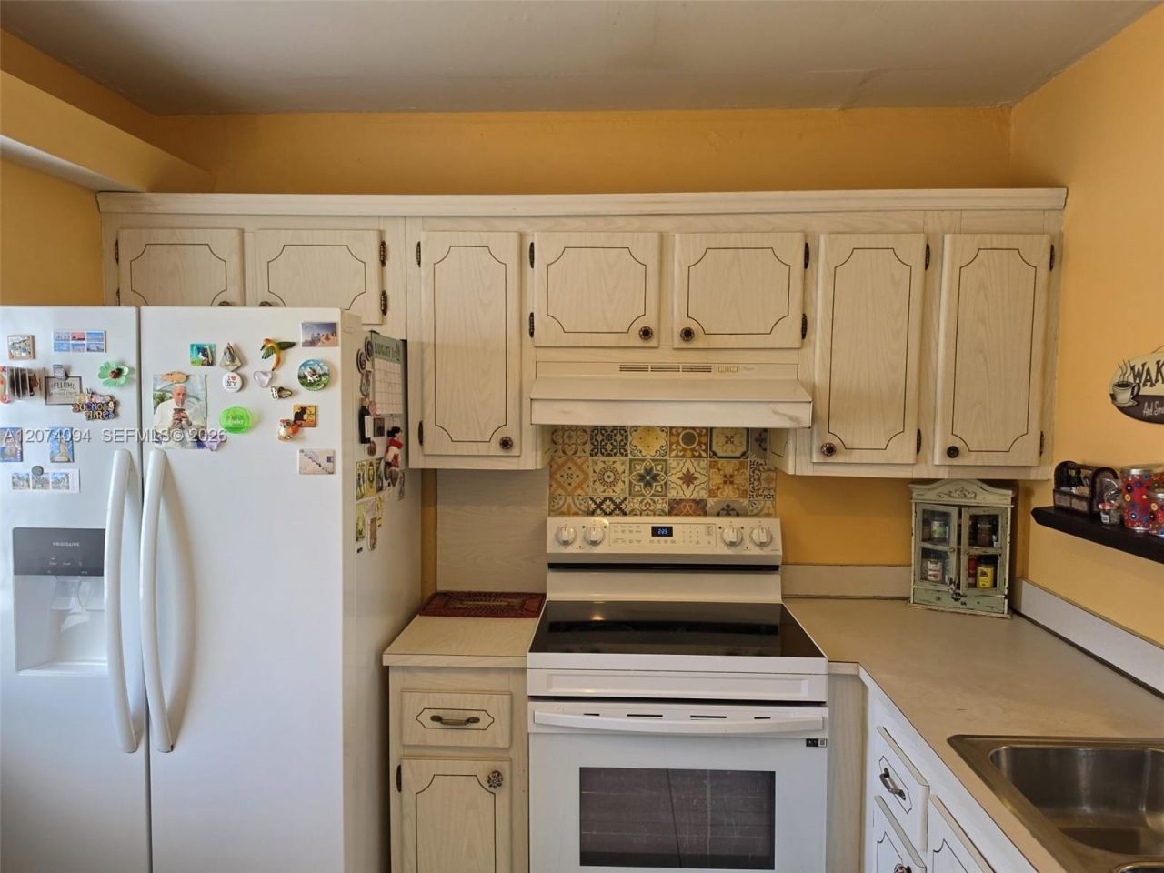 300 NE 12th Ave, Unit 108, Hallandale Beach, FL 33009 Photo