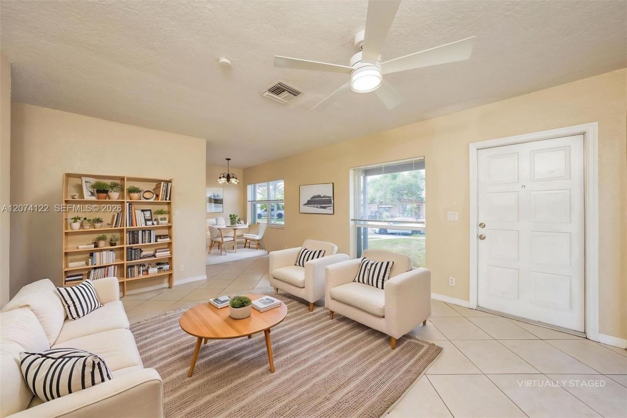 900 W Bloxham St , Lantana, FL 33462 Photo
