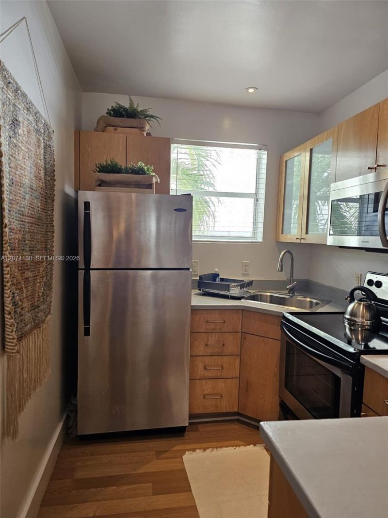 751 Collins Ave , Unit 2, Miami Beach, FL 33139 Photo