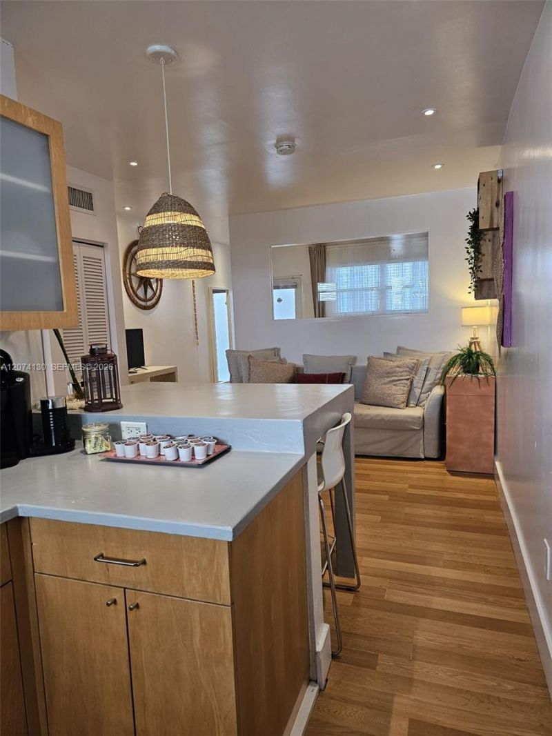 751 Collins Ave , Unit 2, Miami Beach, FL 33139 Photo