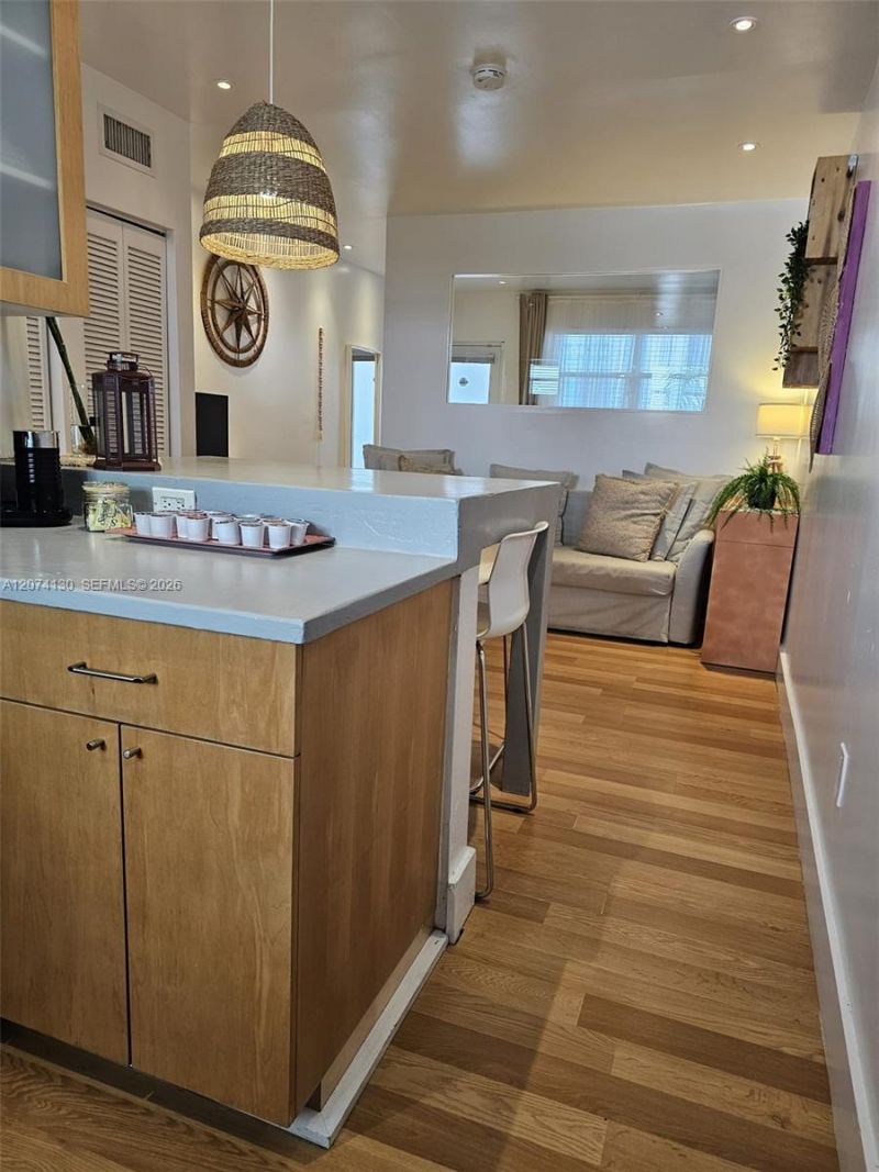 751 Collins Ave , Unit 2, Miami Beach, FL 33139 Photo