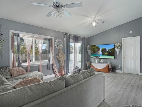 1631 SW La Gorce Avenue , Port St Lucie, FL 34953