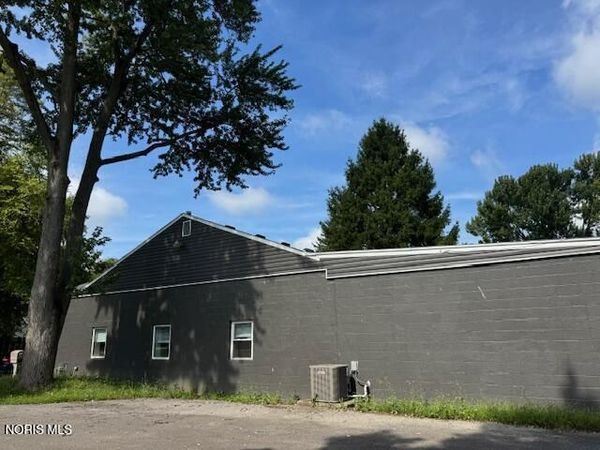 708 Milton Street , Findlay, OH 45840