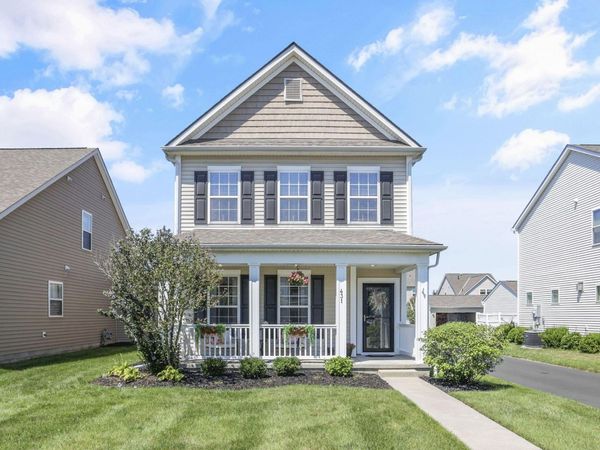 431 Eshlure Court , Delaware, OH 43015
