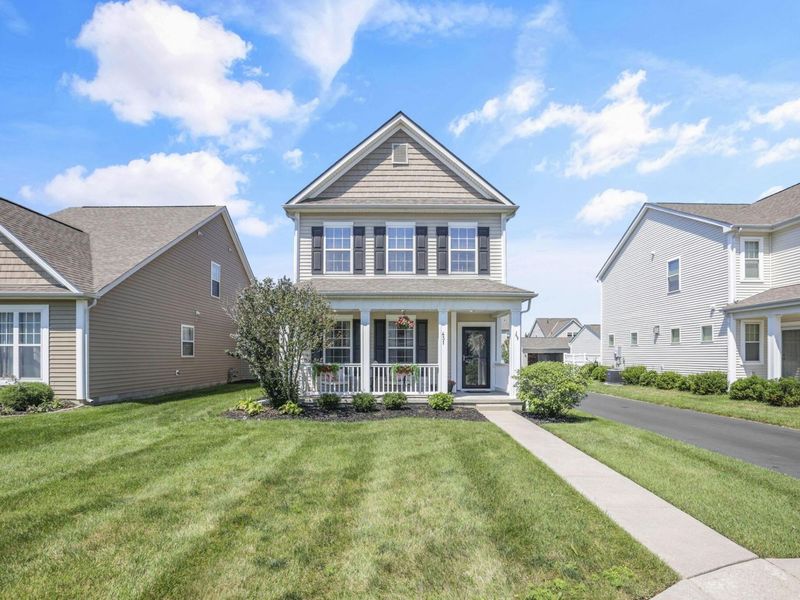 431 Eshlure Court, Delaware, OH 43015 Photo 2