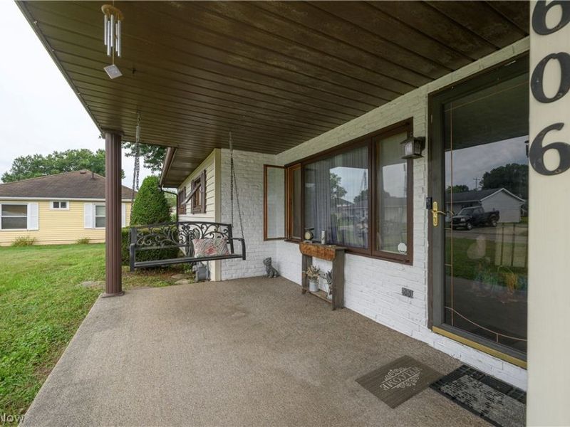 606 10th Drive NW, New Philadelphia, OH 44663 Photo 9