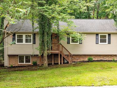 120 RUNKLE CT, MCGAHEYSVILLE, VA 22840