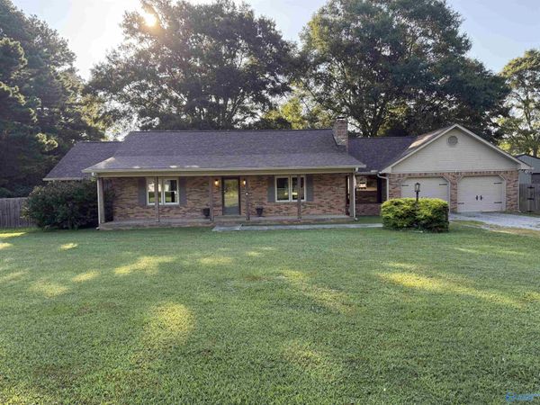 7349 County Road 221, Trinity, AL 35673