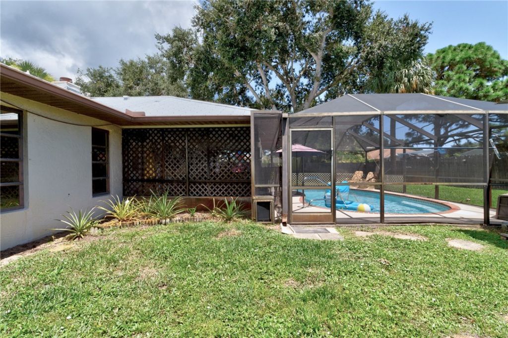 732 Wimbrow Drive, Unit 2, Sebastian, FL 32958 Photo