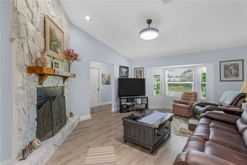 732 Wimbrow Drive, Unit 2, Sebastian, FL 32958 Photo