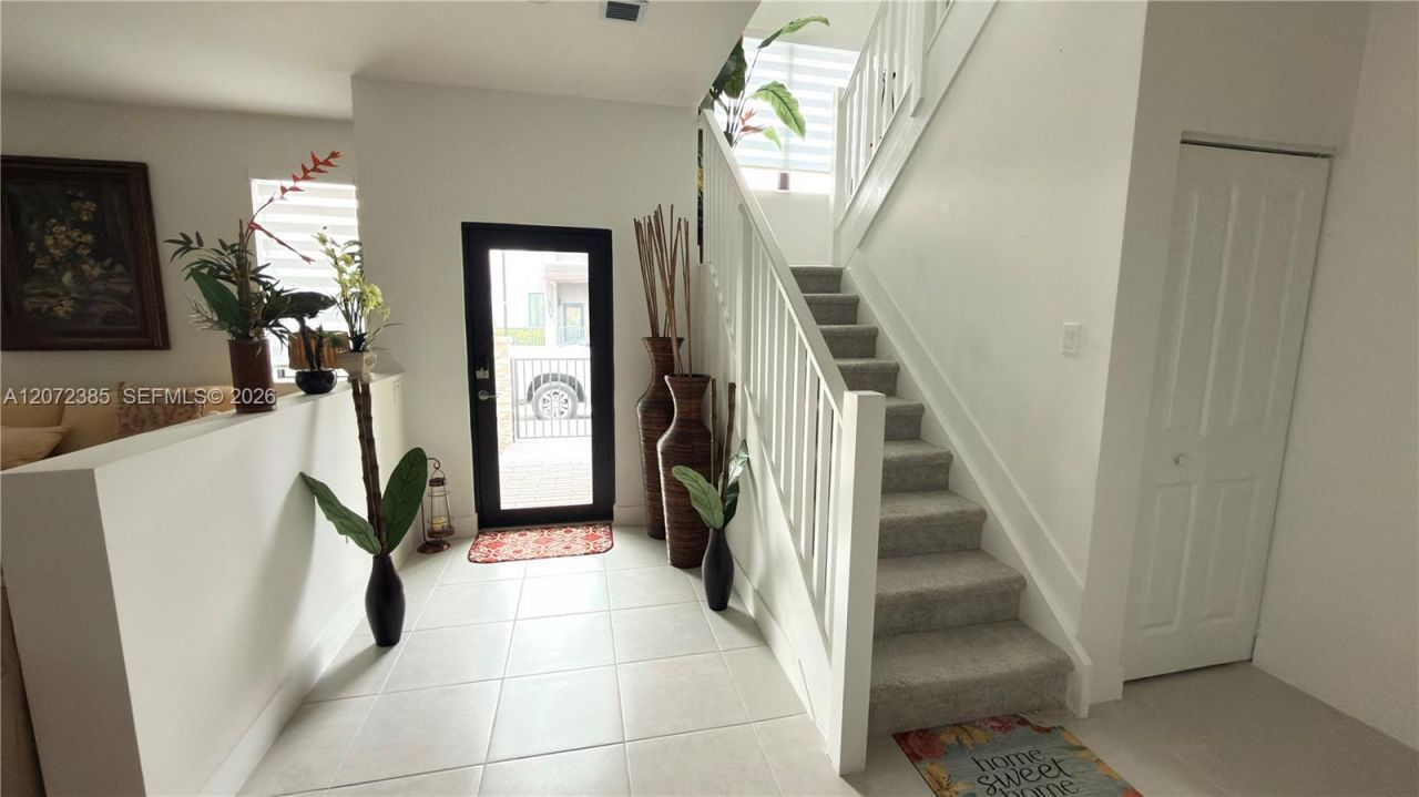 8388 NW 49th St, Doral, FL 33166 Photo