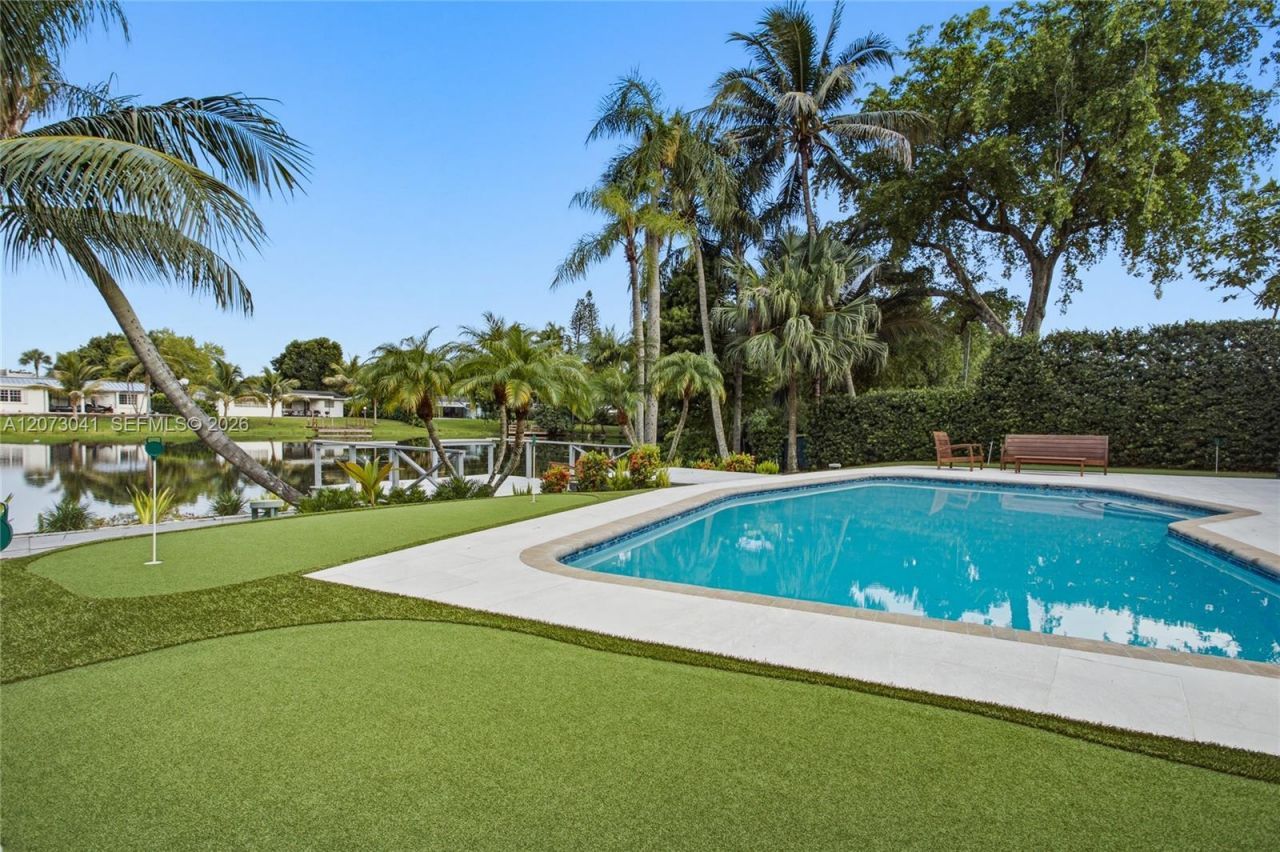 1721 NW 114th Ave , Pembroke Pines, FL 33026 Photo