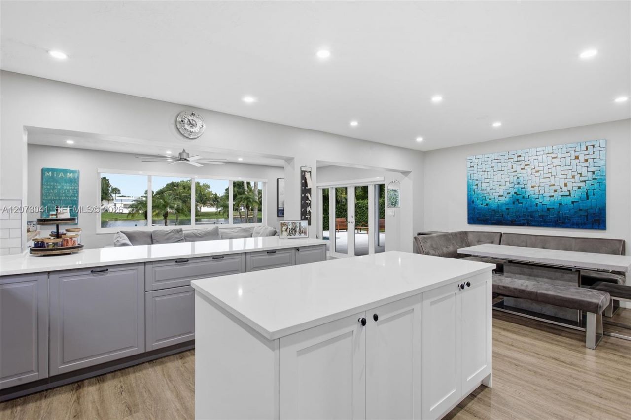 1721 NW 114th Ave , Pembroke Pines, FL 33026 Photo