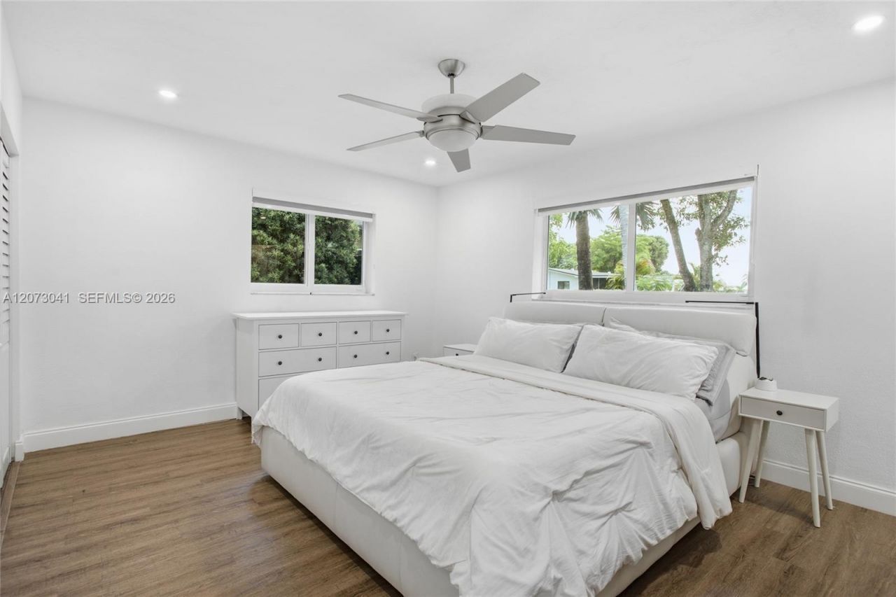 1721 NW 114th Ave , Pembroke Pines, FL 33026 Photo