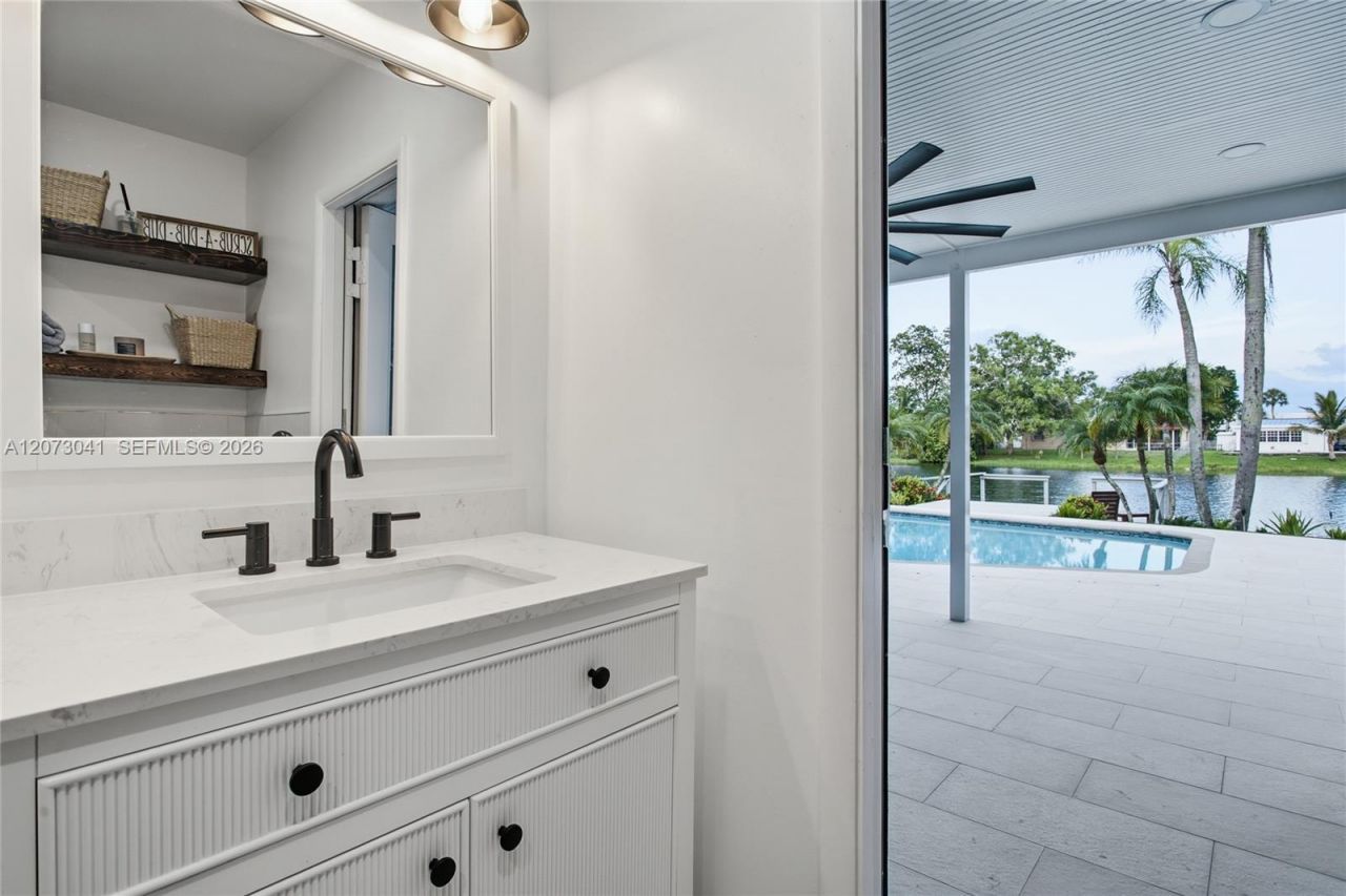 1721 NW 114th Ave , Pembroke Pines, FL 33026 Photo