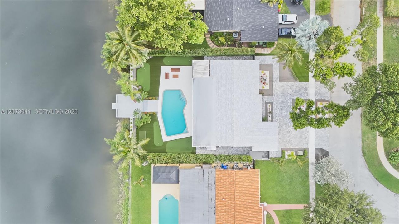 1721 NW 114th Ave , Pembroke Pines, FL 33026 Photo