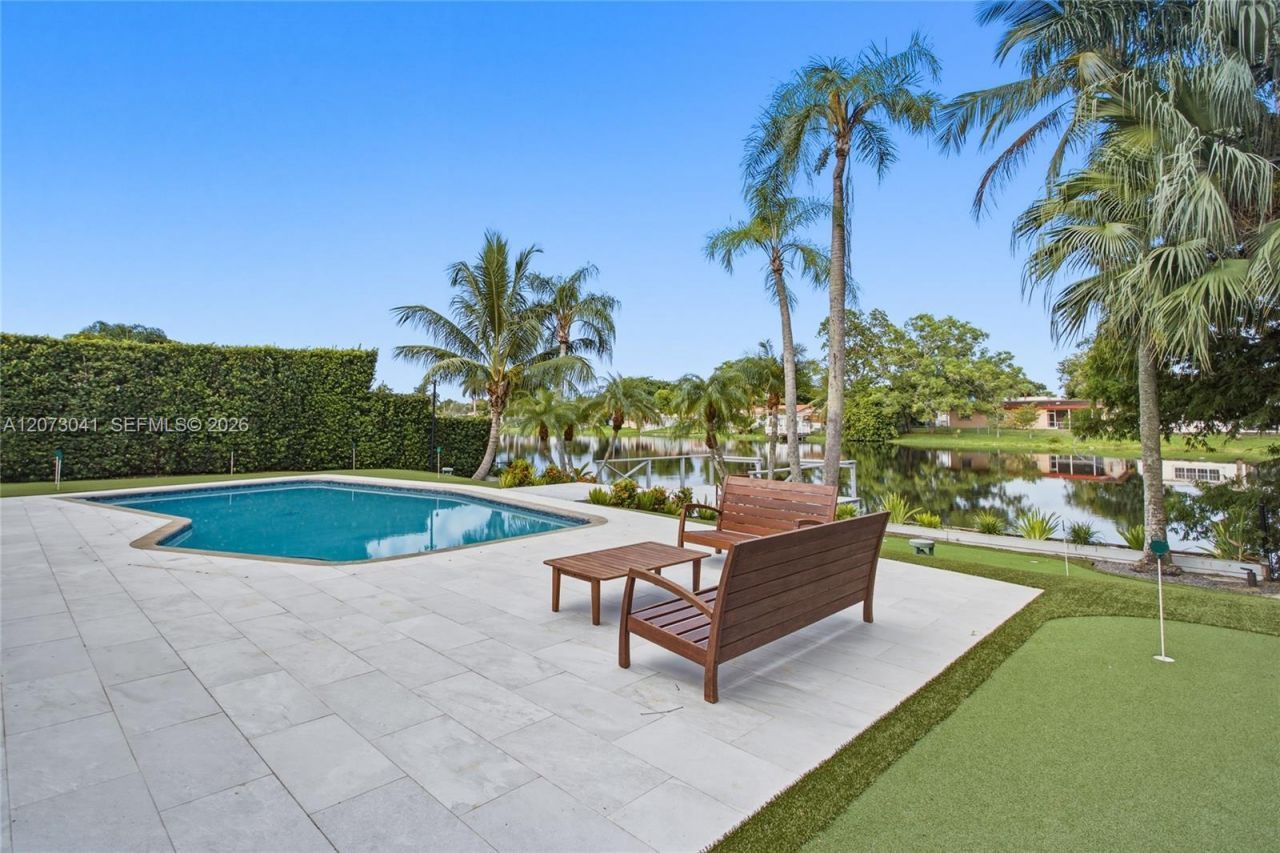 1721 NW 114th Ave , Pembroke Pines, FL 33026 Photo