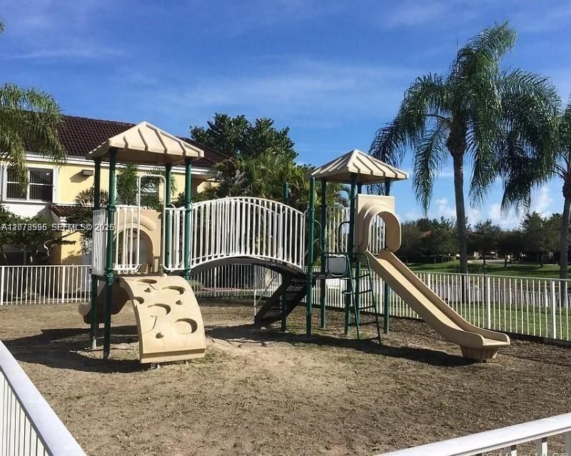 8670 SW 212th St, Unit 105, Cutler Bay, FL 33189 Photo