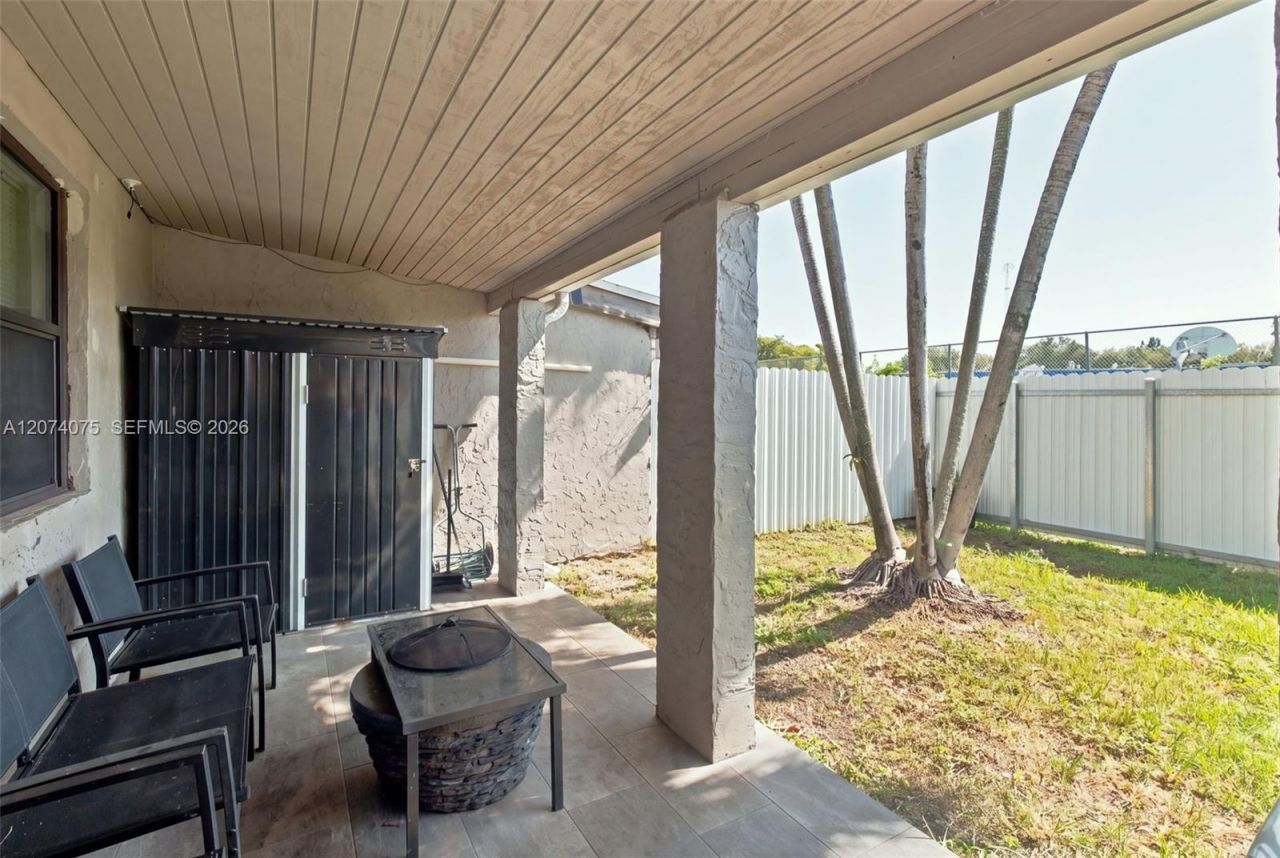 19367 NW 45th Ave , Miami Gardens, FL 33055 Photo