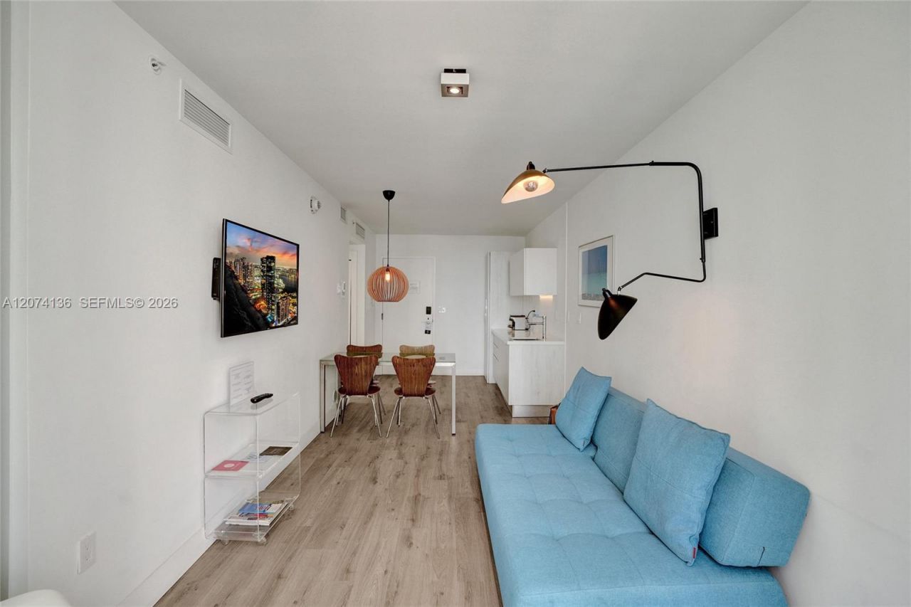 6080 Collins Ave , Unit 520, Miami Beach, FL 33140 Photo
