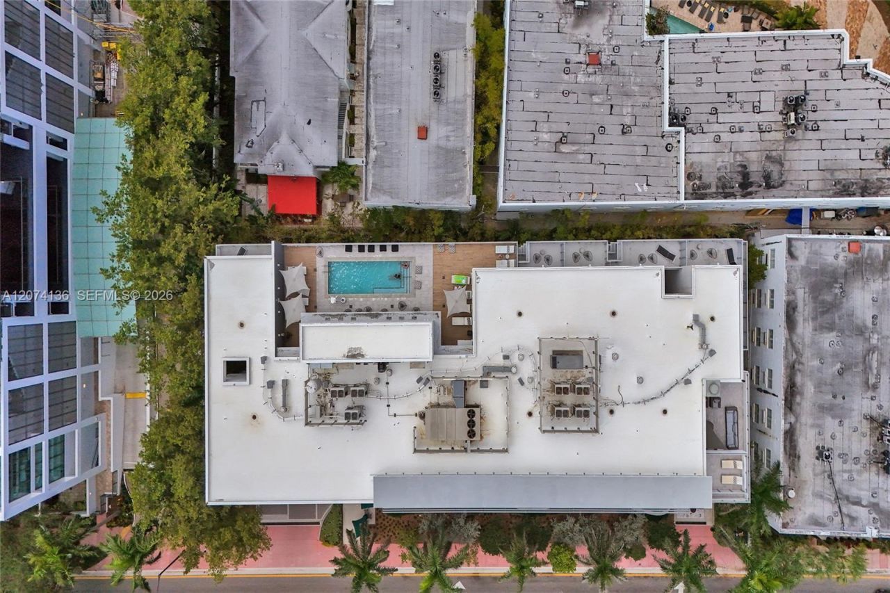 6080 Collins Ave , Unit 520, Miami Beach, FL 33140 Photo
