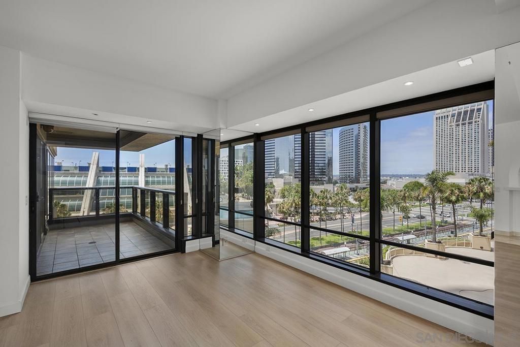 200 Harbor Drive, Unit 703, San Diego, CA 92101 Main Photo