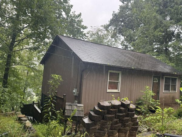 695 View Dr, Elkview, WV 25071