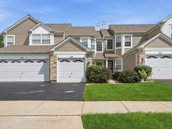 118 Oakton Drive , Lombard, IL 60148