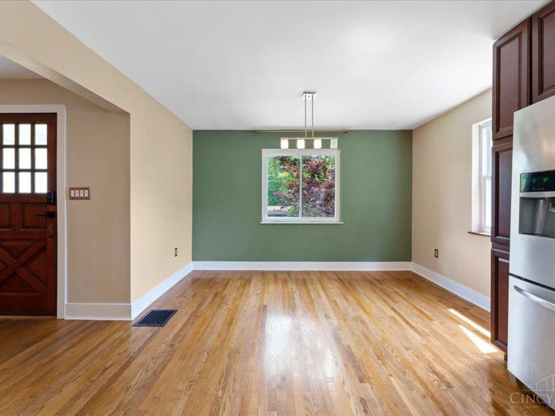 2304 E Galbraith Road, Reading, OH 45237 Photo 14