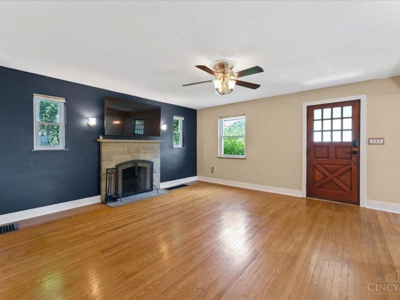 2304 E Galbraith Road, Reading, OH 45237 Photo 5