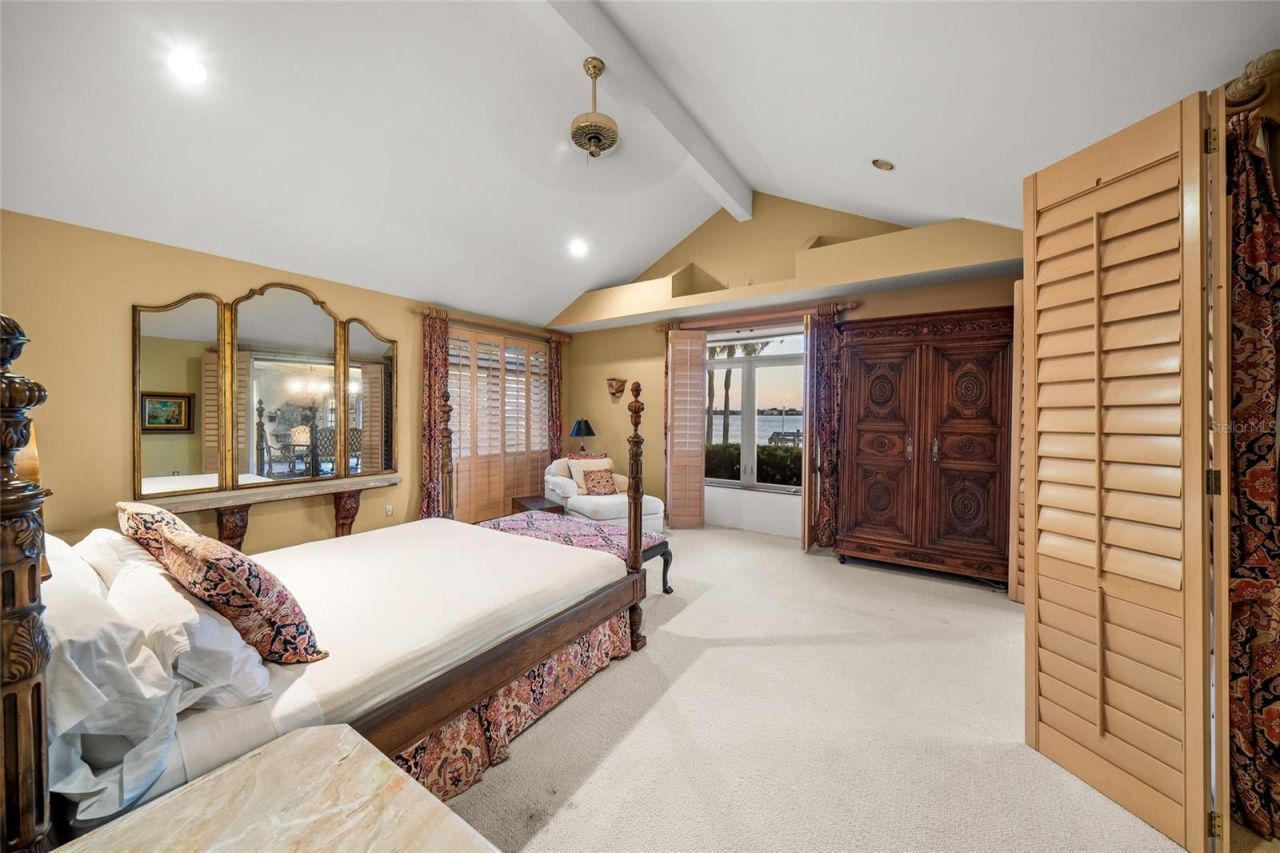 1136 N Lake Shore Drive, Sarasota, FL 34231 Photo