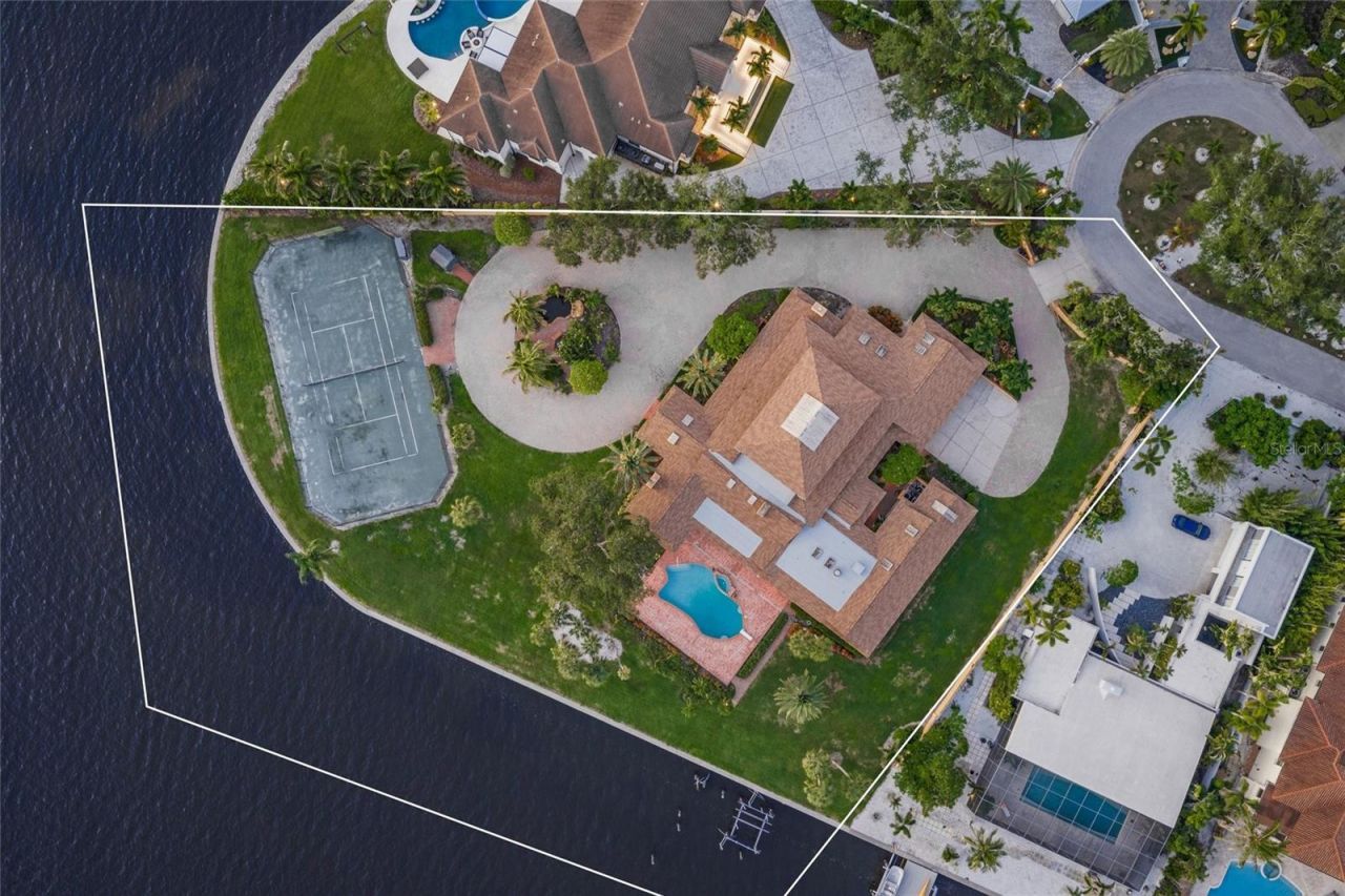 1136 N Lake Shore Drive, Sarasota, FL 34231 Photo