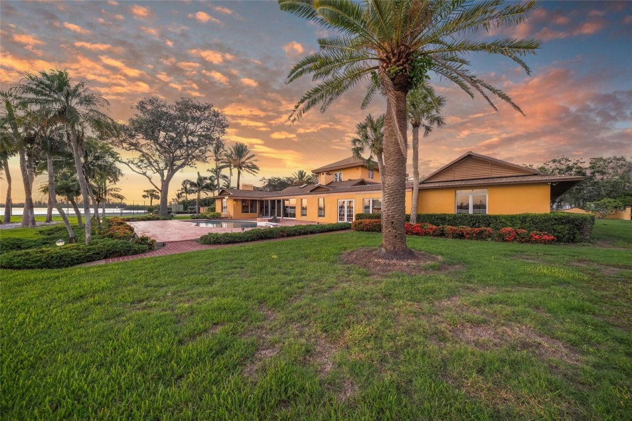 1136 N Lake Shore Drive, Sarasota, FL 34231 Photo