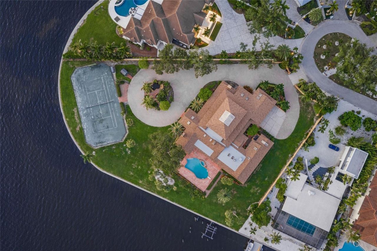 1136 N Lake Shore Drive, Sarasota, FL 34231 Photo