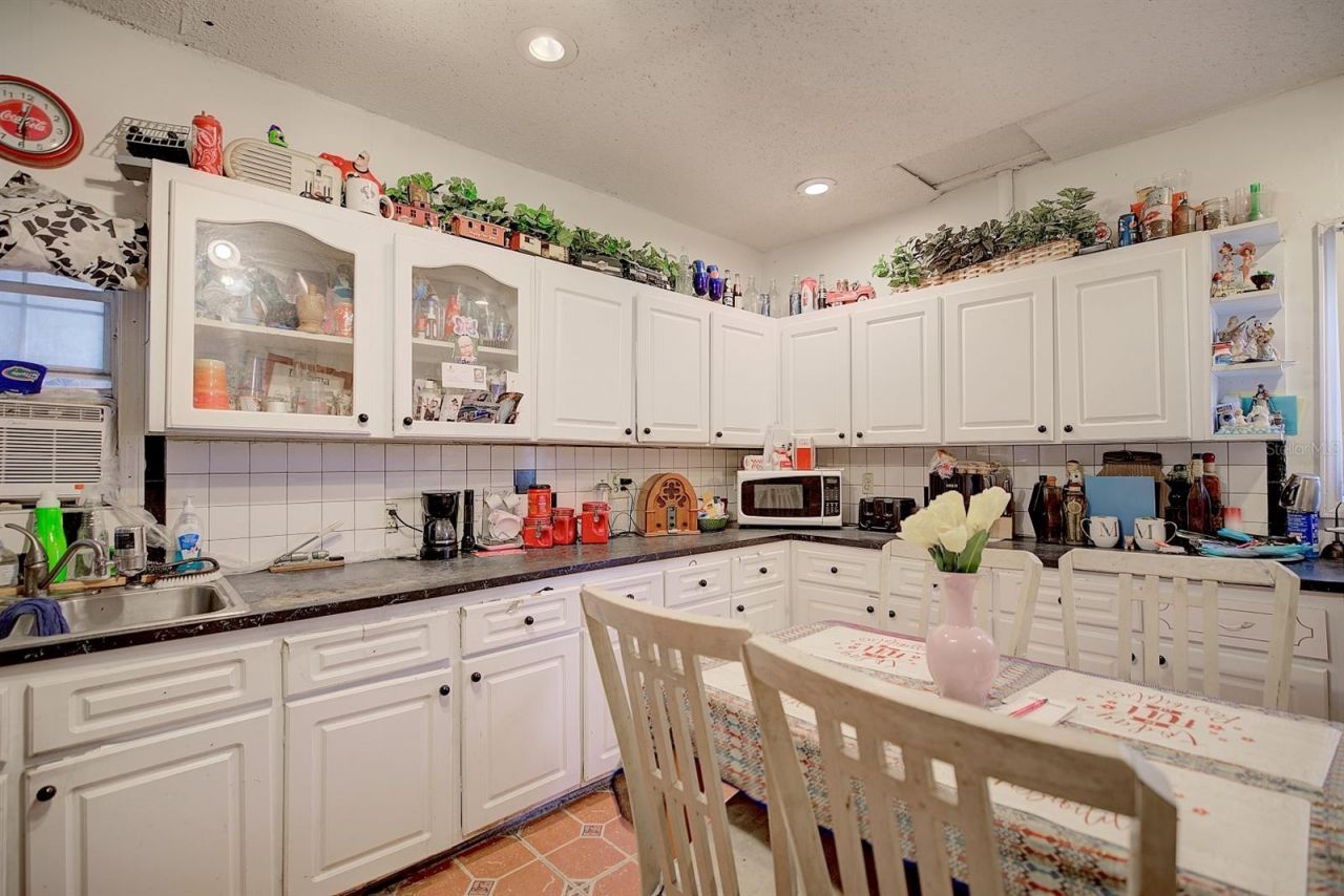 2577 Lake Lillian Drive , Avon Park, FL 33825 Photo