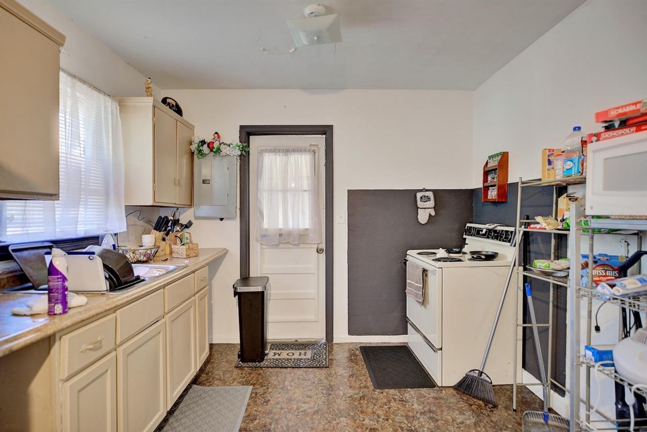 2577 Lake Lillian Drive , Avon Park, FL 33825 Photo