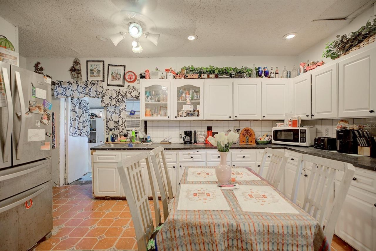 2577 Lake Lillian Drive , Avon Park, FL 33825 Photo