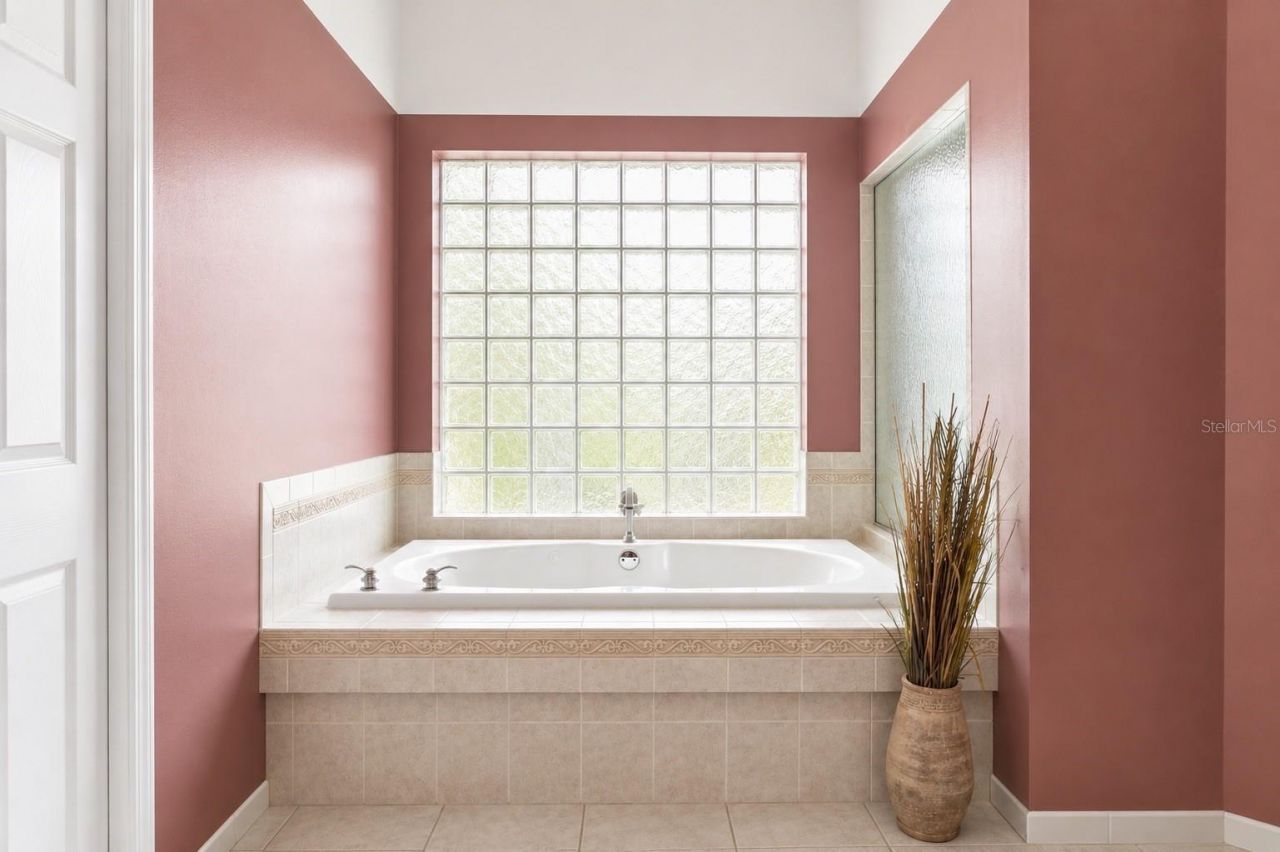 11200 Woodland Waters Boulevard , Weeki Wachee, FL 34613 Photo