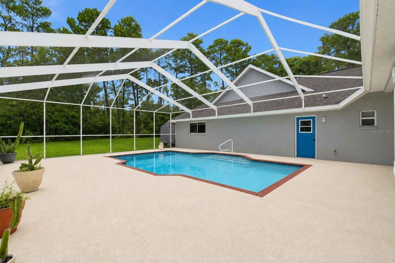 11200 Woodland Waters Boulevard , Weeki Wachee, FL 34613 Photo