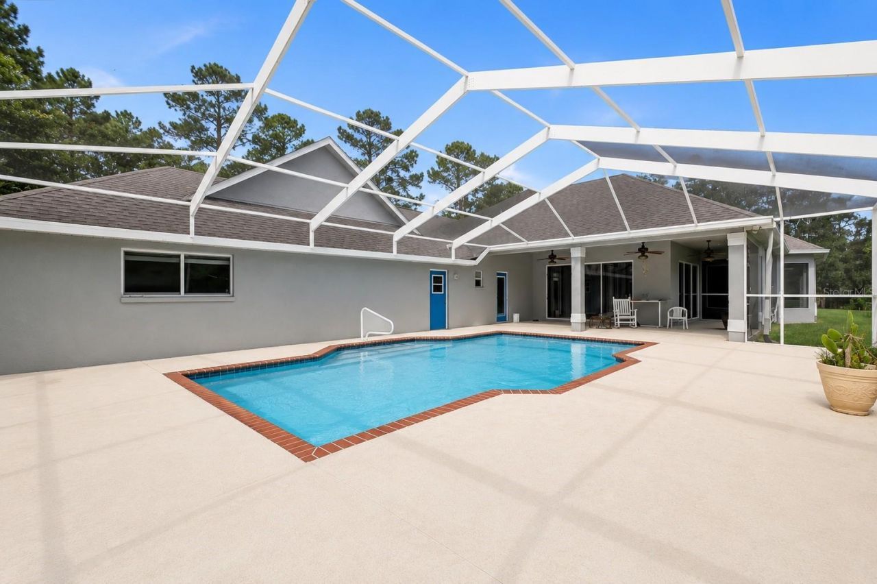 11200 Woodland Waters Boulevard , Weeki Wachee, FL 34613 Photo