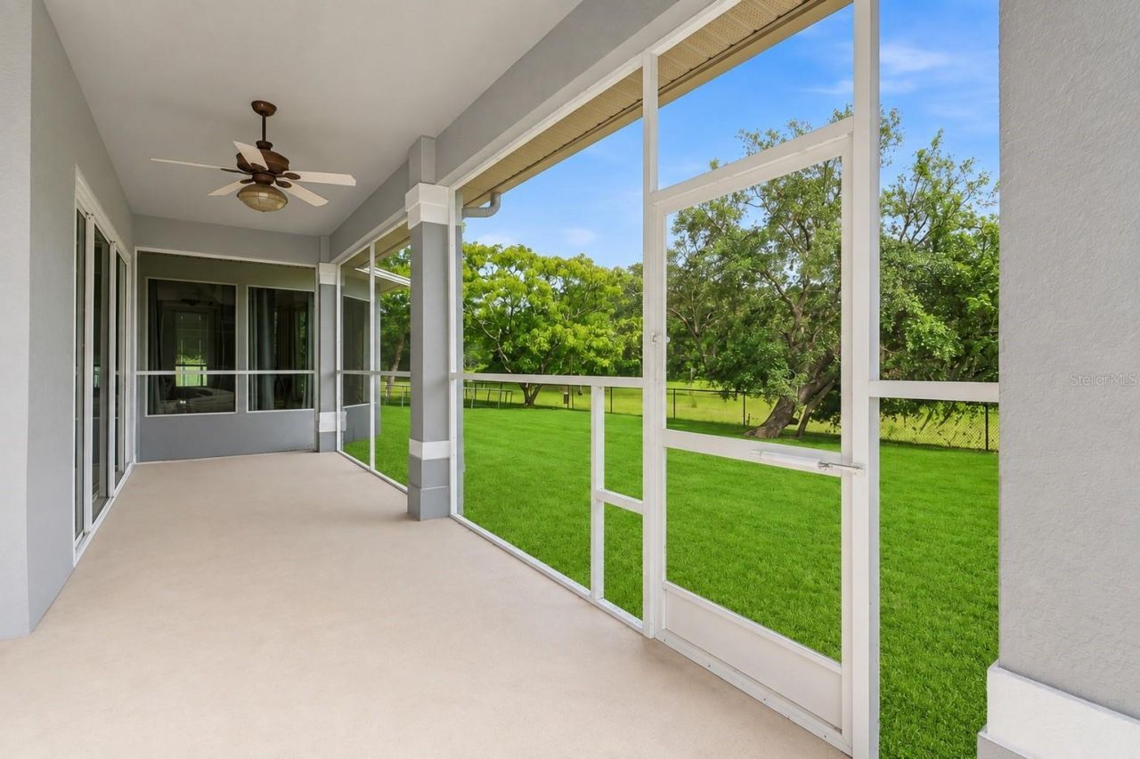 11200 Woodland Waters Boulevard , Weeki Wachee, FL 34613 Photo