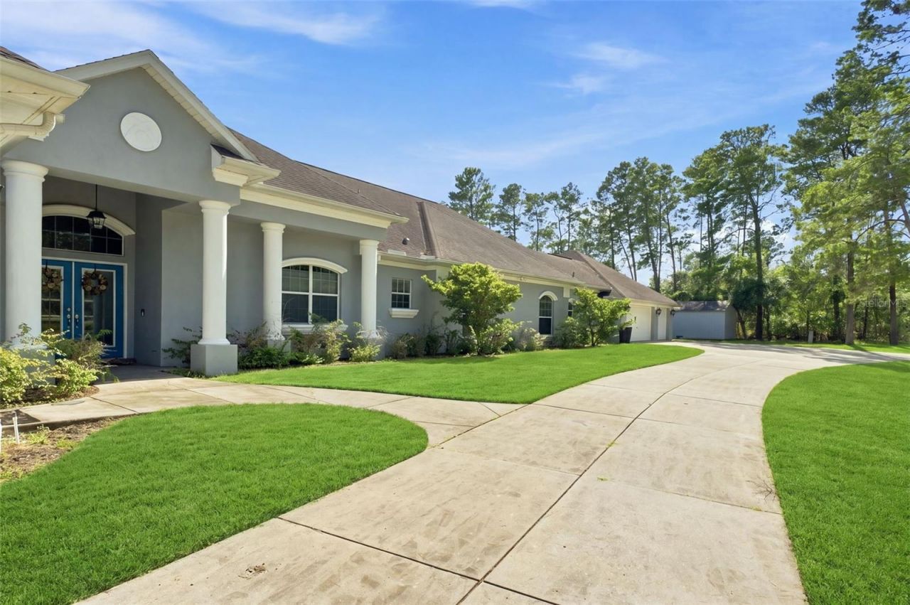11200 Woodland Waters Boulevard , Weeki Wachee, FL 34613 Photo