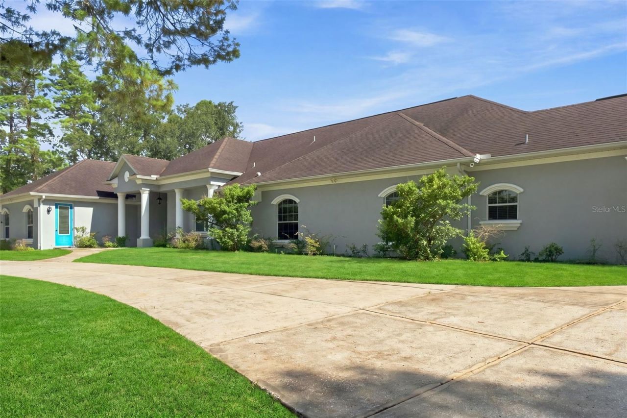 11200 Woodland Waters Boulevard , Weeki Wachee, FL 34613 Photo