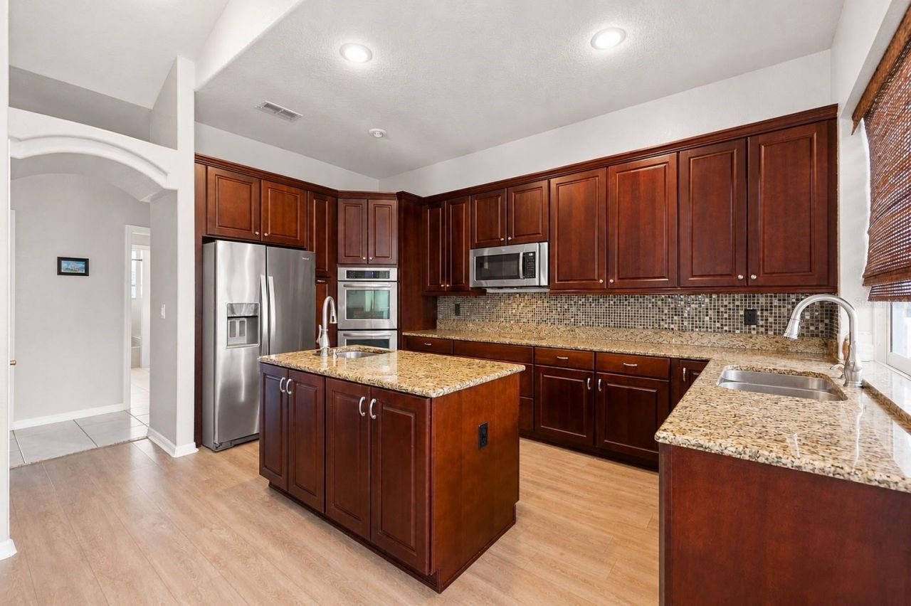 11200 Woodland Waters Boulevard , Weeki Wachee, FL 34613 Photo