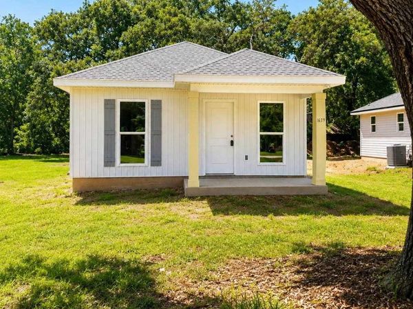 1649 Atlanta Ave, Pensacola, FL 32507
