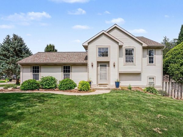 14255 Ottawa Creek Lane, Holland, MI 49424