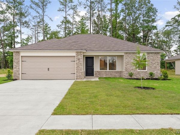 16517 Osceloa Avenue , Moundville, AL 35474