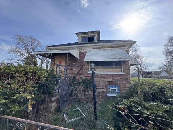 4833 Mccook Avenue , East Chicago, IN 46312