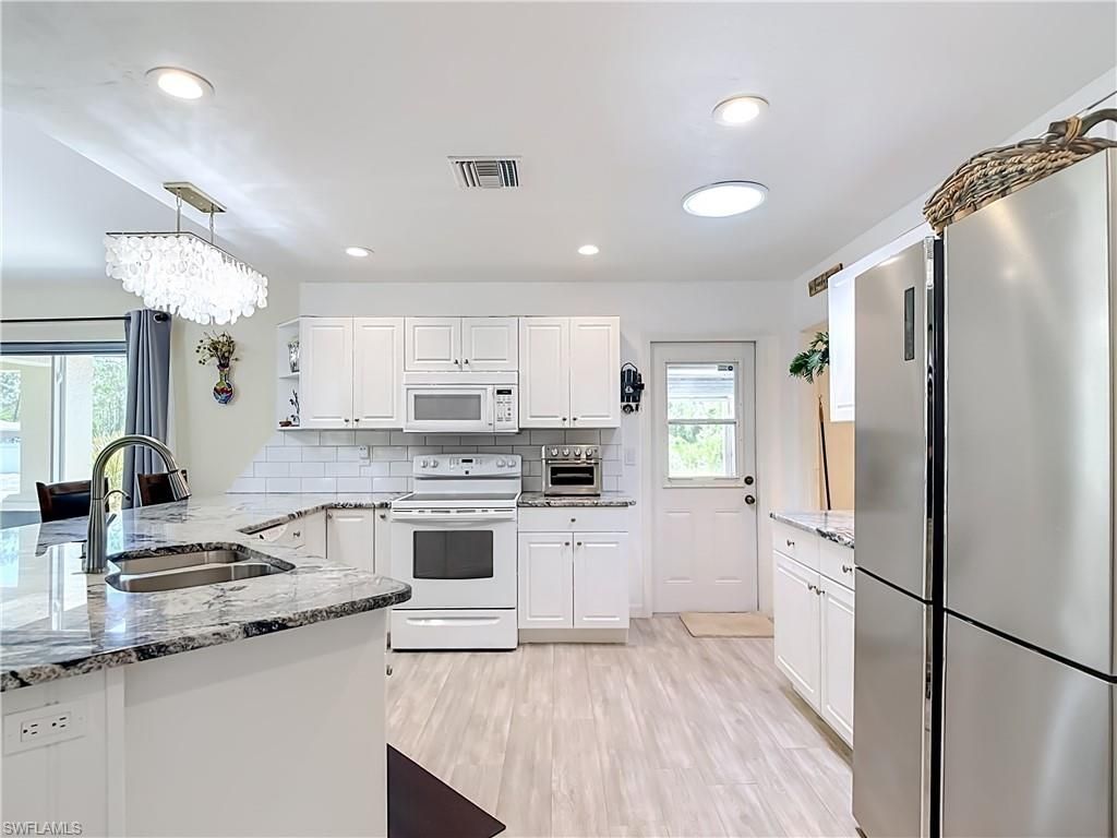 927 Franklin St E, Lehigh Acres, FL 33974 Photo